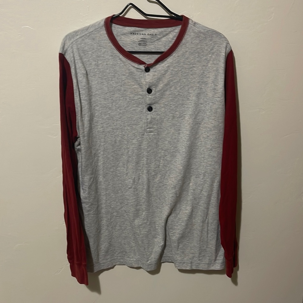 American Eagle Long Sleeve